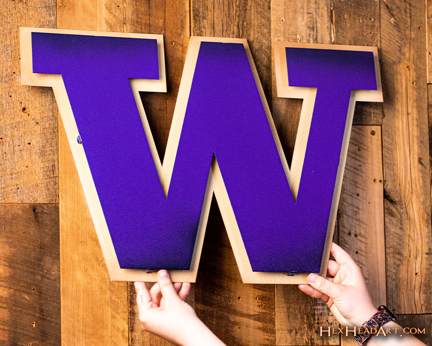 Washington Huskies "W" 3D Vintage Metal Art