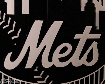 MONOCHROME - New York Mets Crest 3D Vintage Metal Wall Art