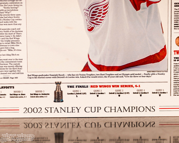 Detroit Free Press Red Wings 2002 Stanley Cup Front Page - JUNE 14, 2002
