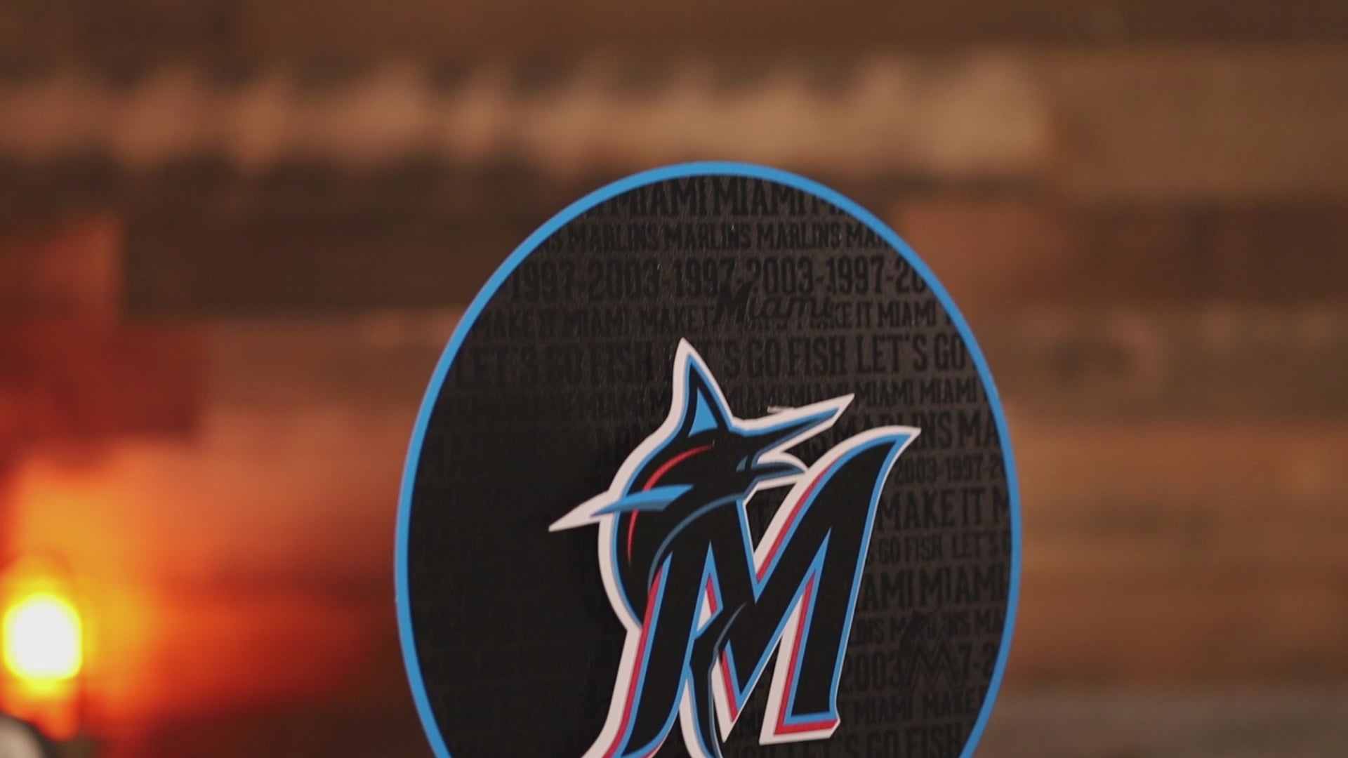 CRAFT SERIES Miami Marlins 3D Embossed Metal Wall Art Hex Head Art
